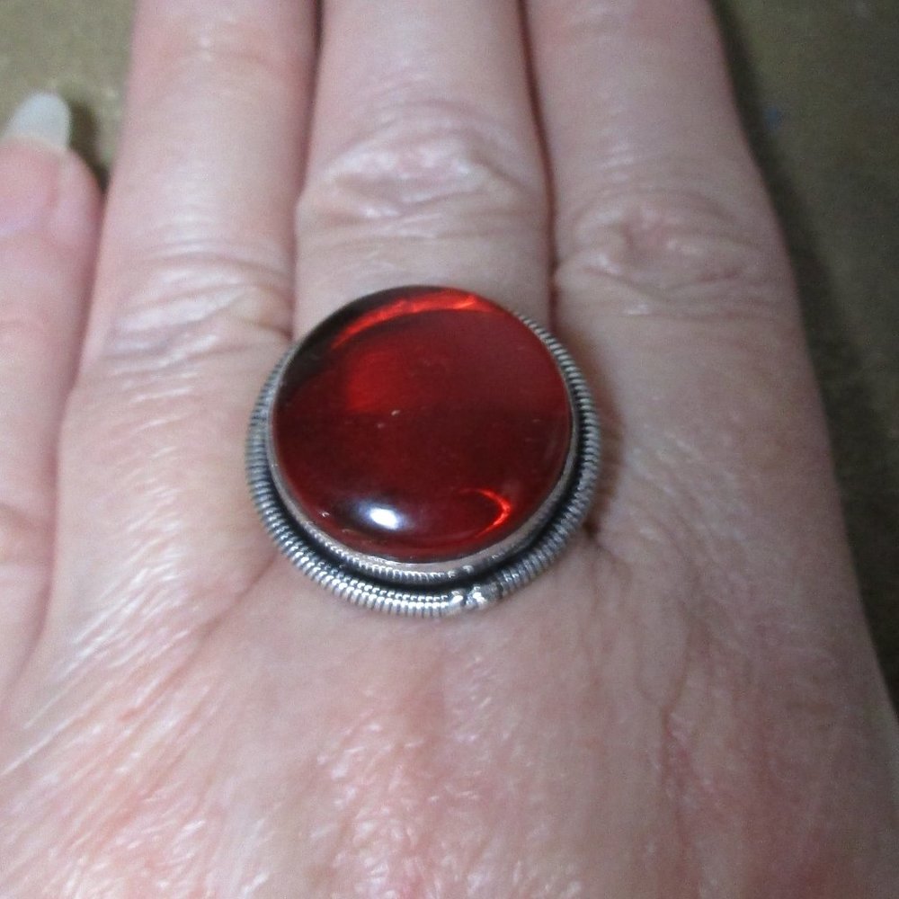 2058 Red recylced glass ring Size 9 Silver plated
